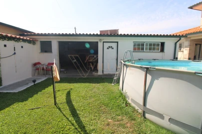 Moradia T3 para Venda em Campos e Vila Meã