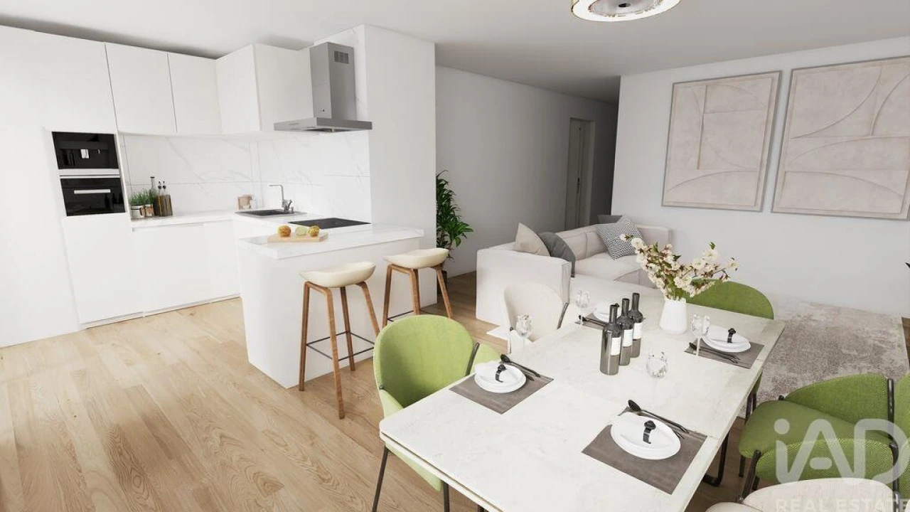 Apartamento T2 para Venda em Corroios Foto 2