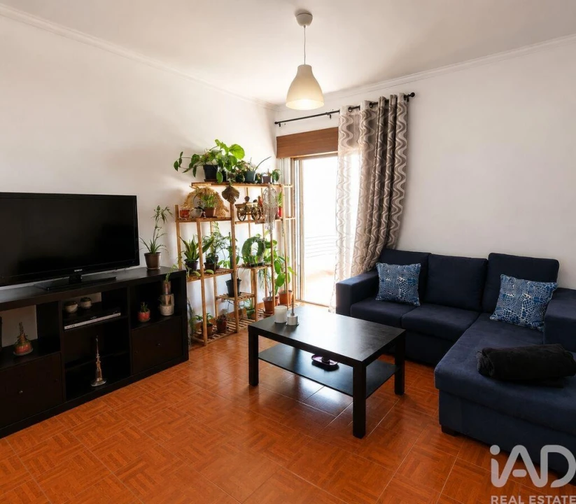 Apartamento T1 para Venda em Póvoa de Santa Iria e Forte da Casa Foto 8