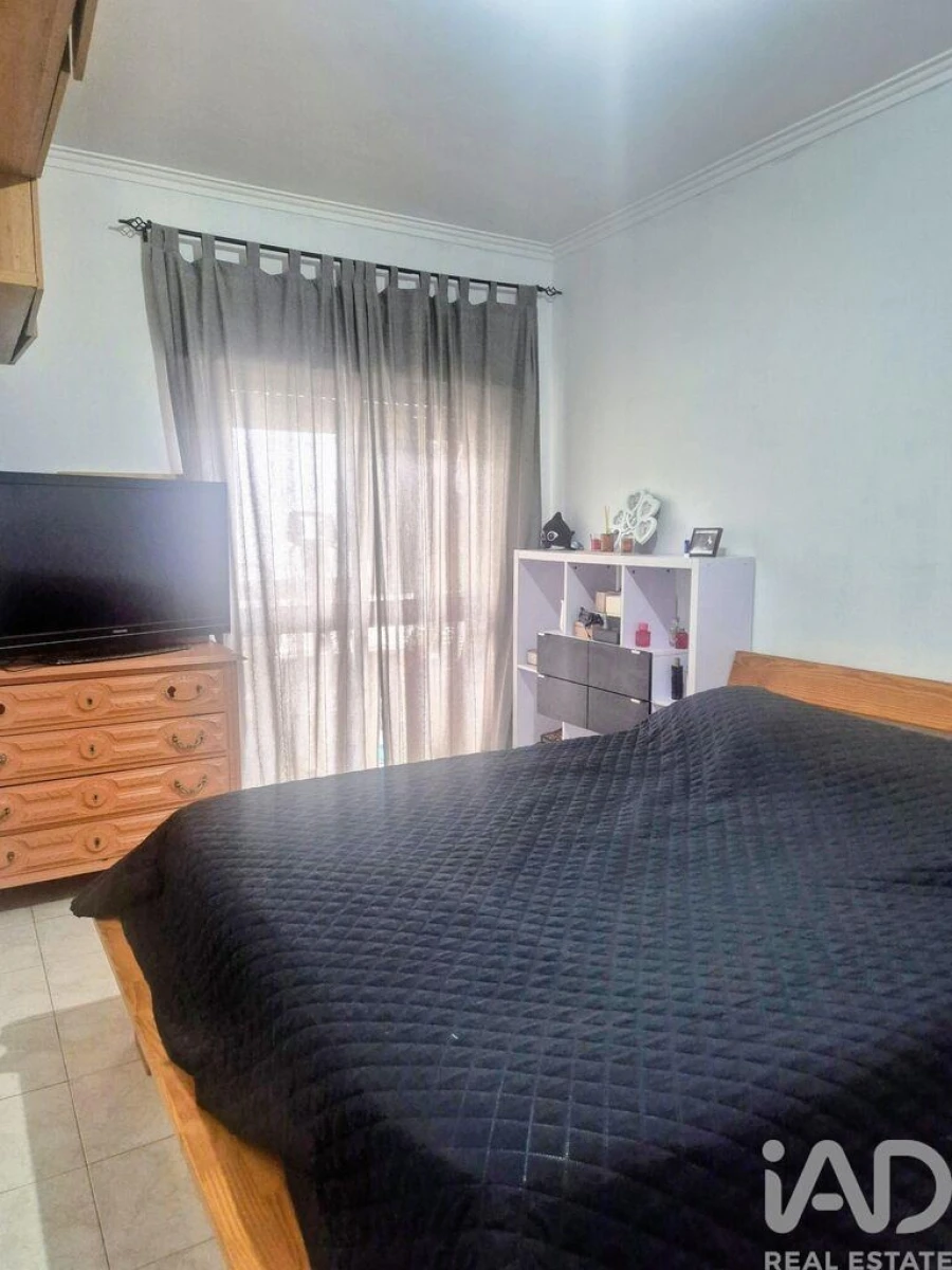 Apartamento T1 para Venda em Póvoa de Santa Iria e Forte da Casa Foto 5