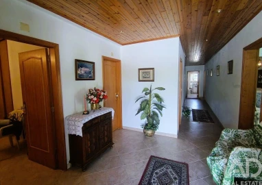 Moradia T2 para Venda em Alenquer (Santo Estêvão e Triana)