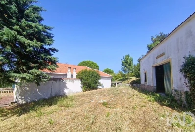 Moradia T2 para Venda em Alenquer (Santo Estêvão e Triana)