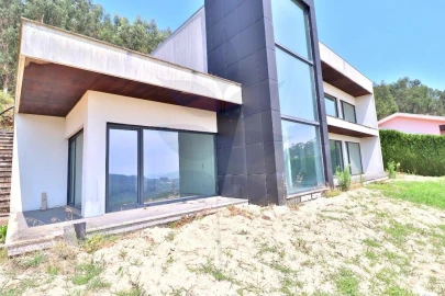 Moradia T3 para Venda em Ribeira do Neiva