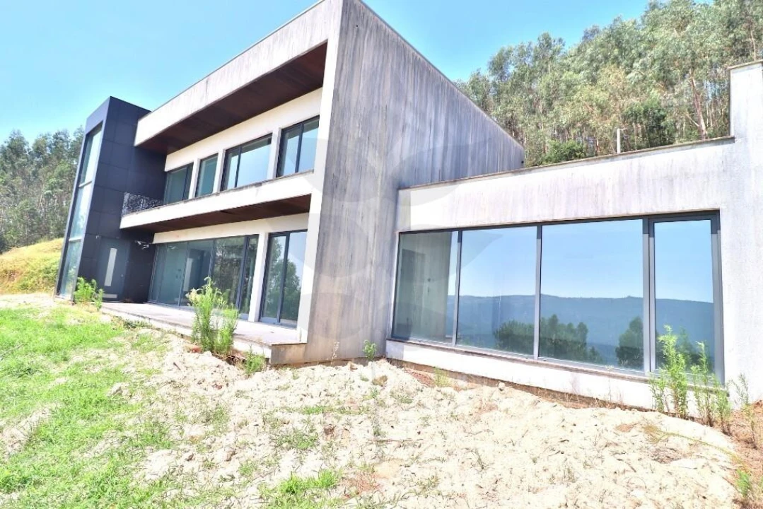 Moradia T3 para Venda em Ribeira do Neiva Foto 23