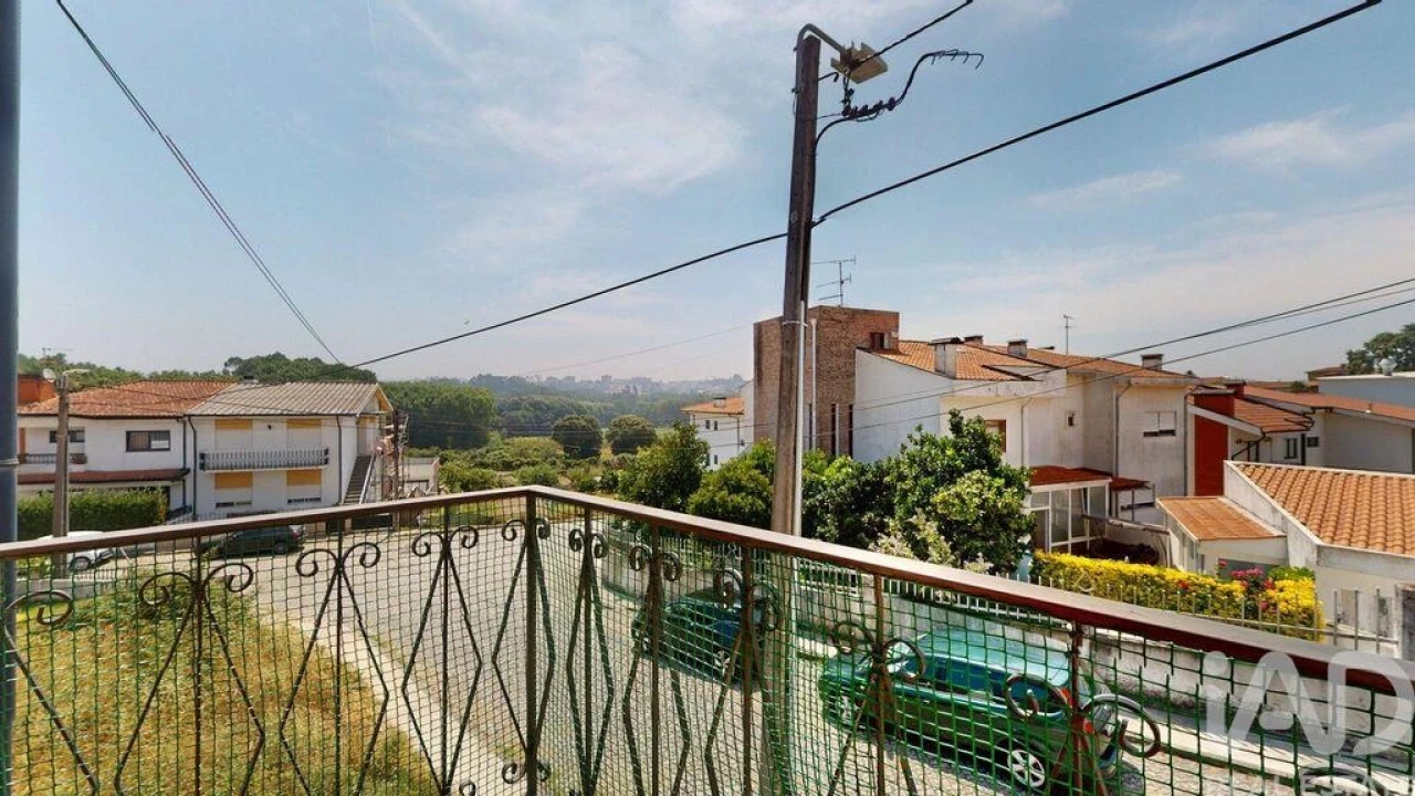 Moradia T3 para Venda em Milheiros Foto 16