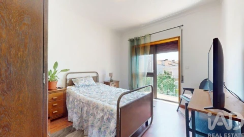 Moradia T3 para Venda em Milheiros