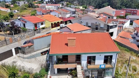 Moradia T3 para Venda em Milheiros