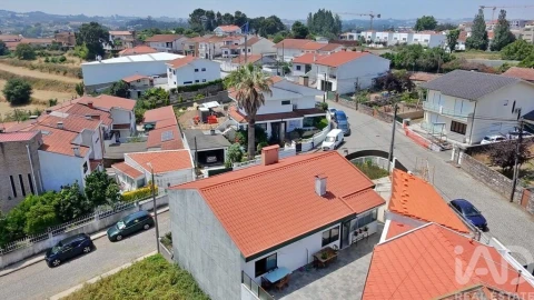 Moradia T3 para Venda em Milheiros