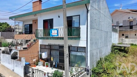 Moradia T3 para Venda em Milheiros