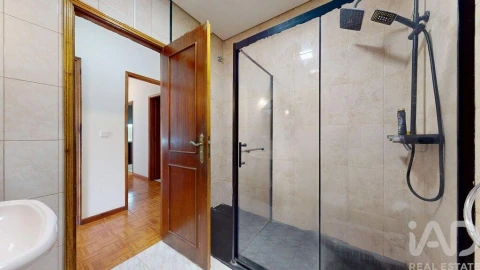 Moradia T3 para Venda em Milheiros