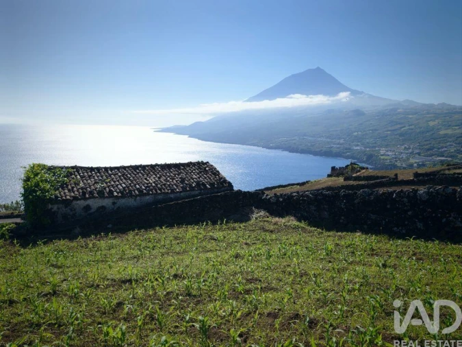 Terreno para Venda em Lajes do Pico Foto 7