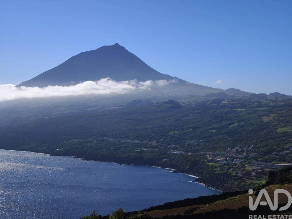 Terreno para Venda em Lajes do Pico Foto 20