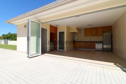 Moradia T4 para Venda em Oliveirinha