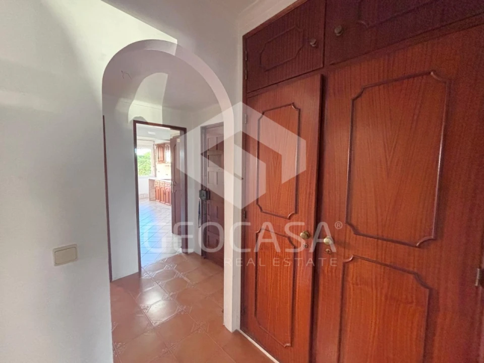 Apartamento T2 para Arrendamento em Carcavelos e Parede Foto 8