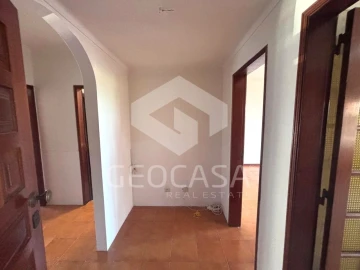 Apartamento T2 para Arrendamento em Carcavelos e Parede
