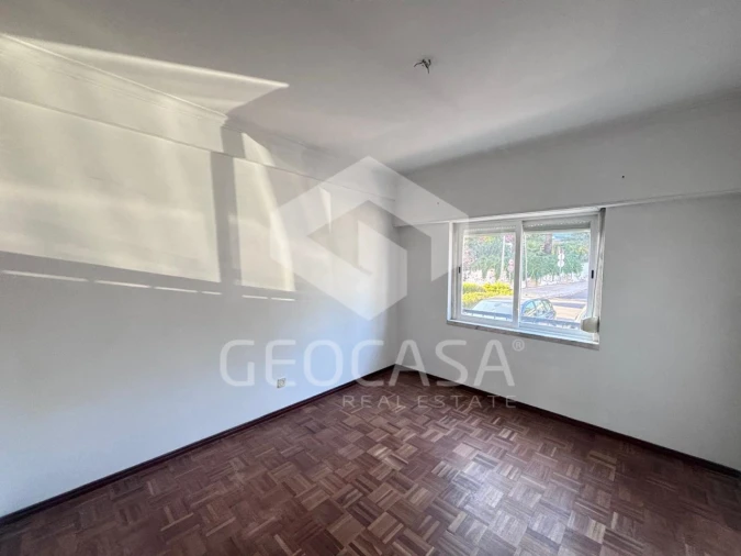 Apartamento T2 para Arrendamento em Carcavelos e Parede Foto 16