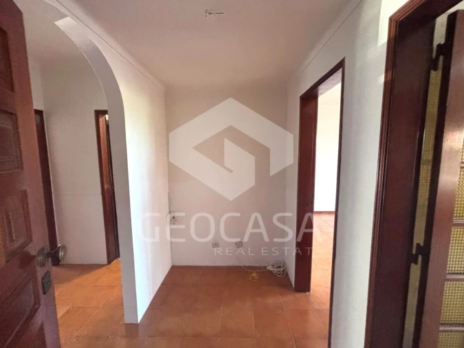 Apartamento T2 para Arrendamento em Carcavelos e Parede Foto 9