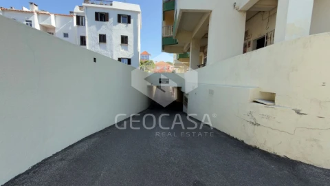 Apartamento T2 para Venda em Carcavelos e Parede