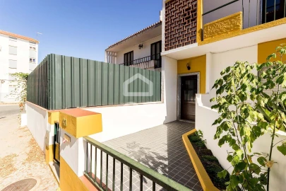 Moradia T3 para Arrendamento em Bacelo e Senhora da Saúde