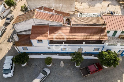 Moradia T5 para Venda em Mourão