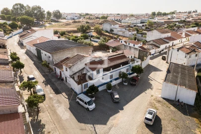 Moradia T5 para Venda em Mourão