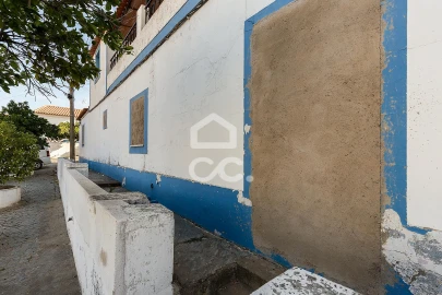 Moradia T5 para Venda em Mourão