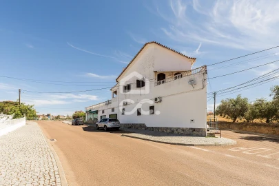 Moradia T3 para Venda em Nossa Senhora da Conceição, São Brás dos Matos, Juromenha