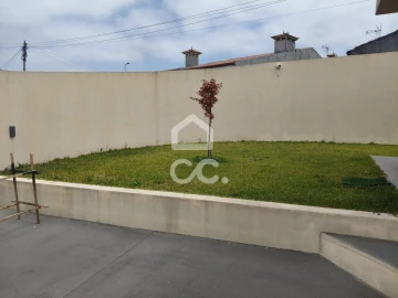Moradia T3 para Venda em Bougado (São Martinho e Santiago)