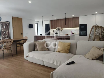 Moradia T3 para Venda em Bougado (São Martinho e Santiago)