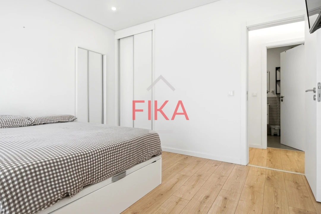 Apartamento T2 para Venda em Amora Foto 10