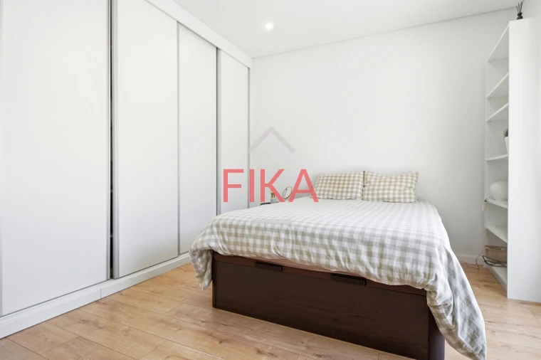 Apartamento T2 para Venda em Amora Foto 17