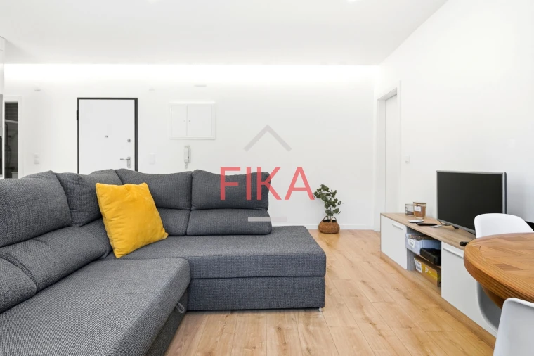 Apartamento T2 para Venda em Amora Foto 3