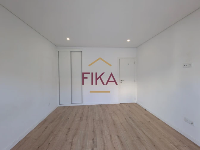 Apartamento T2 para Venda em Amora Foto 21