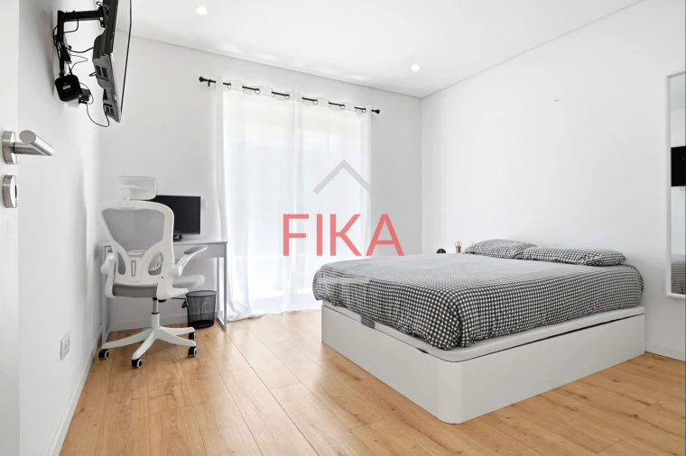 Apartamento T2 para Venda em Amora Foto 9