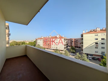 Apartamento T2 para Venda em Seixal