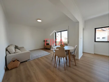 Apartamento T2 para Venda em Seixal