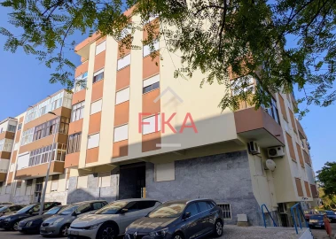 Apartamento T2 para Venda em Seixal