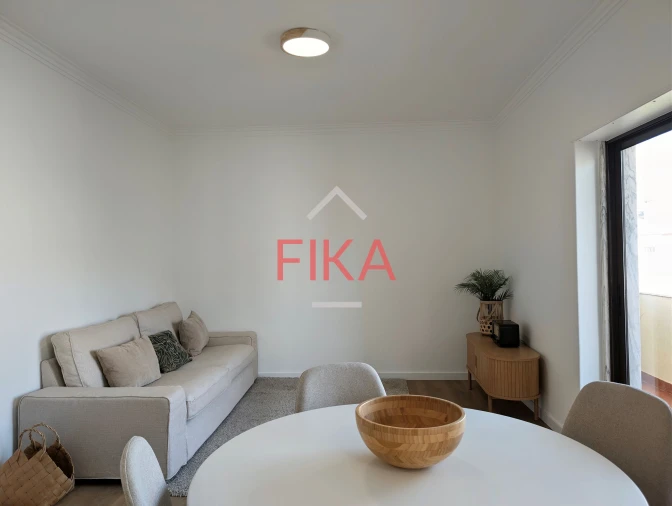 Apartamento T2 para Venda em Seixal Foto 35