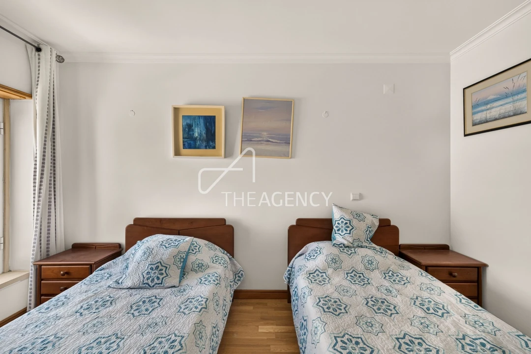 Apartamento T3 para Venda em Carcavelos e Parede Foto 16