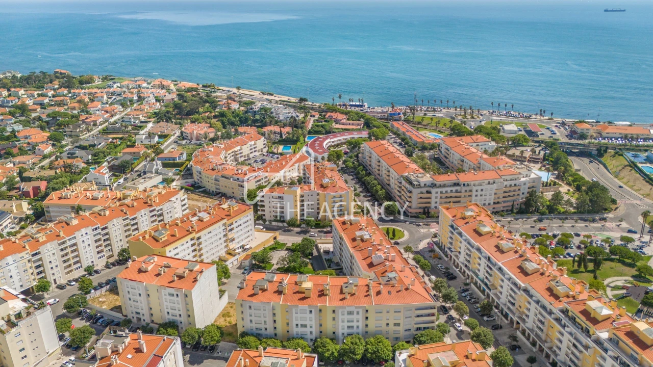 Apartamento T3 para Venda em Carcavelos e Parede Foto 39