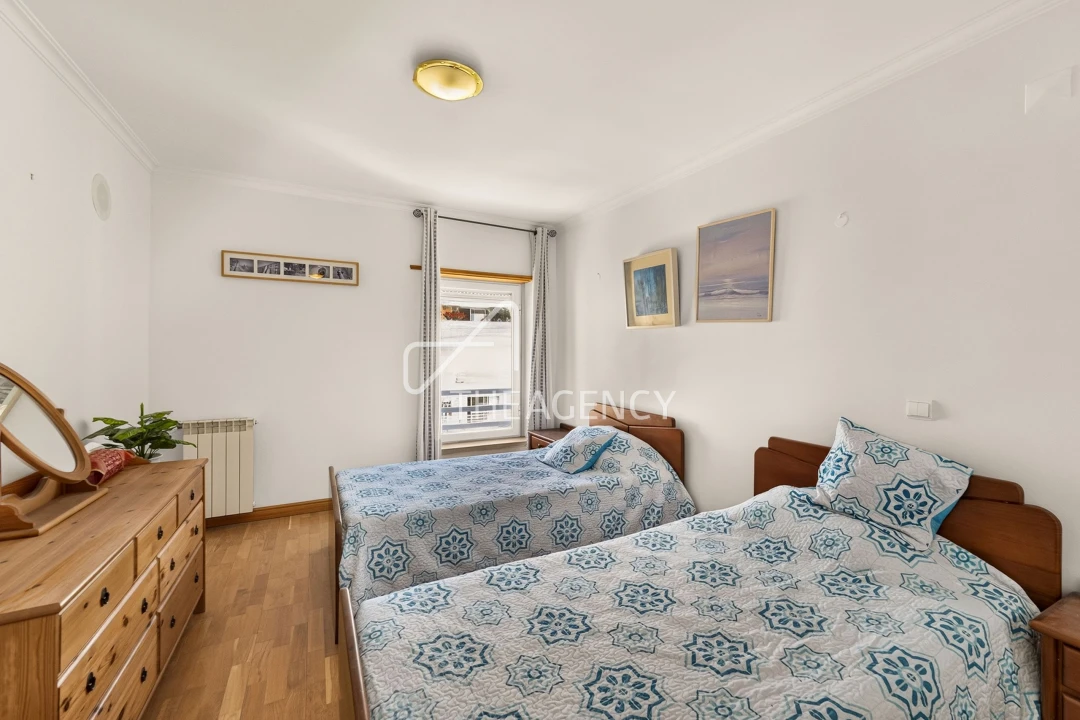 Apartamento T3 para Venda em Carcavelos e Parede Foto 15