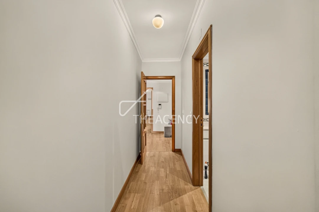 Apartamento T3 para Venda em Carcavelos e Parede Foto 22