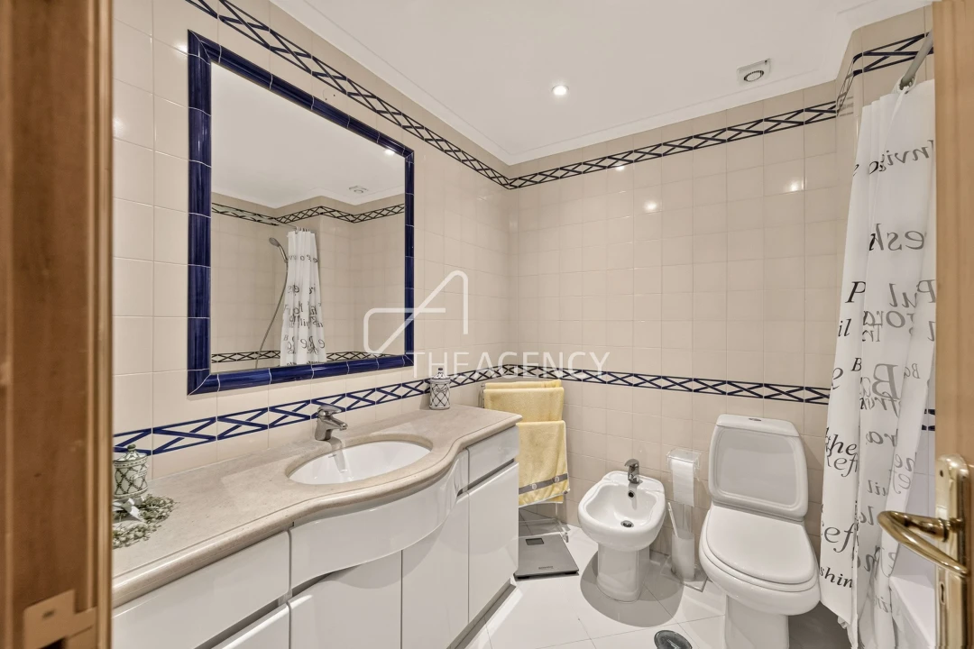 Apartamento T3 para Venda em Carcavelos e Parede Foto 19