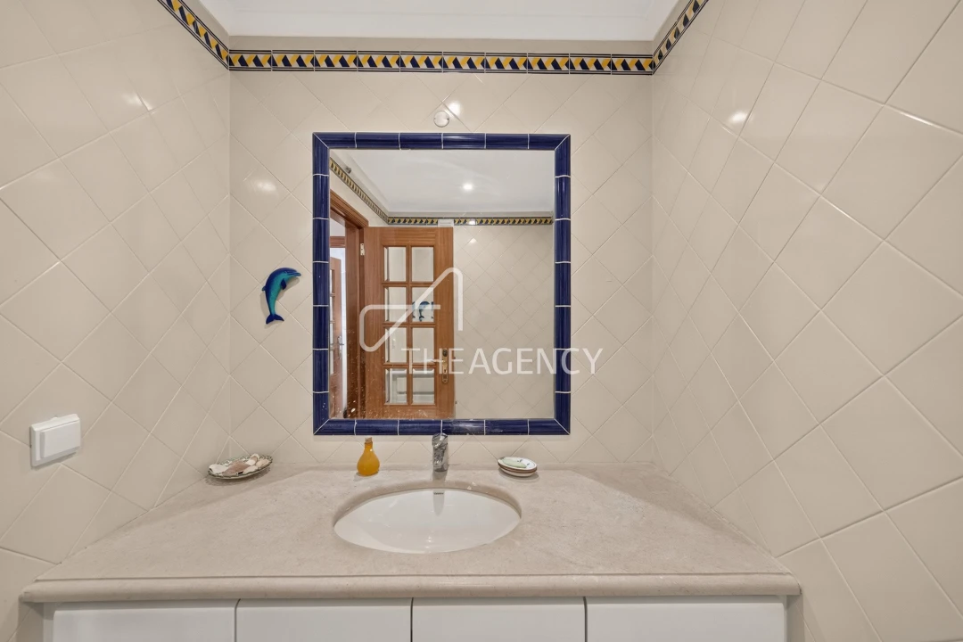 Apartamento T3 para Venda em Carcavelos e Parede Foto 9