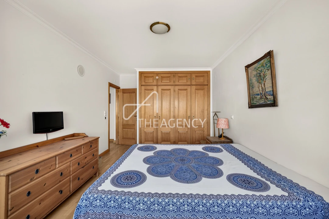 Apartamento T3 para Venda em Carcavelos e Parede Foto 29