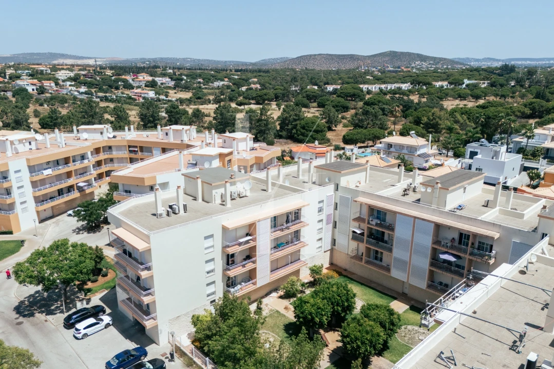 Apartamento T3 para Venda em Quarteira Foto 23