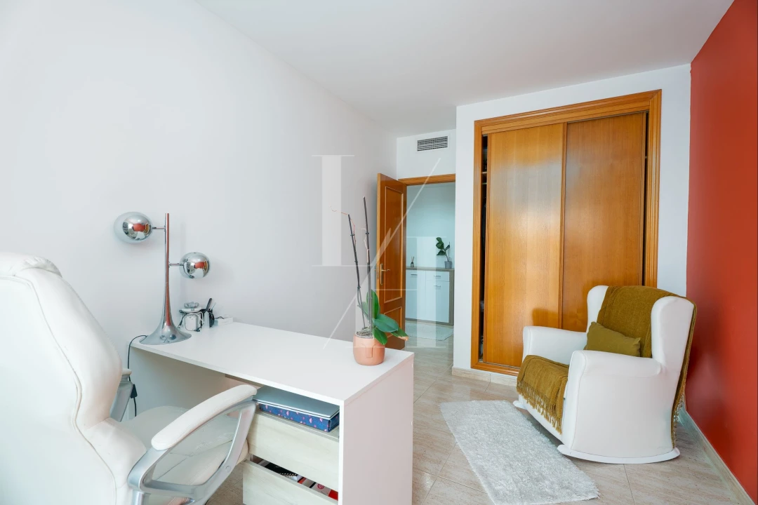 Apartamento T3 para Venda em Quarteira Foto 16