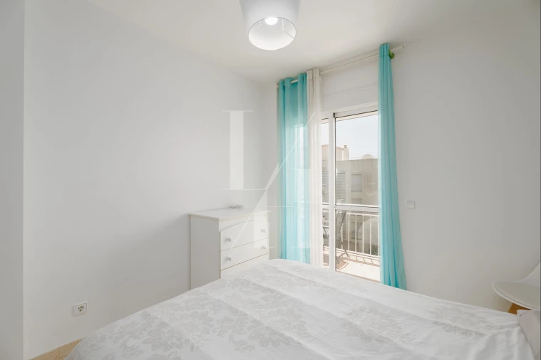 Apartamento T3 para Venda em Quarteira Foto 10