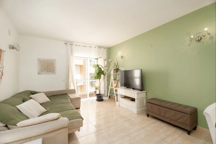 Apartamento T3 para Venda em Quarteira Foto 6