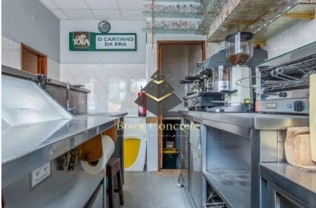 Negócio para Venda em Benfica Foto 2